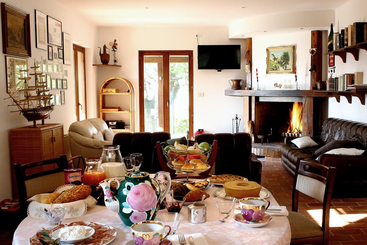 Bed and Breakfast La Casa In Campagna Cossignano Exterior foto