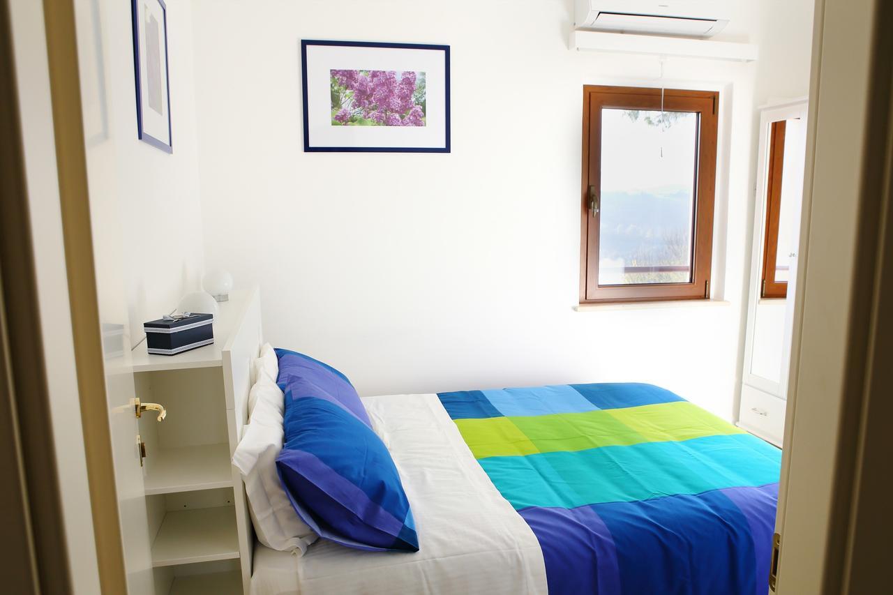Bed and Breakfast La Casa In Campagna Cossignano Exterior foto