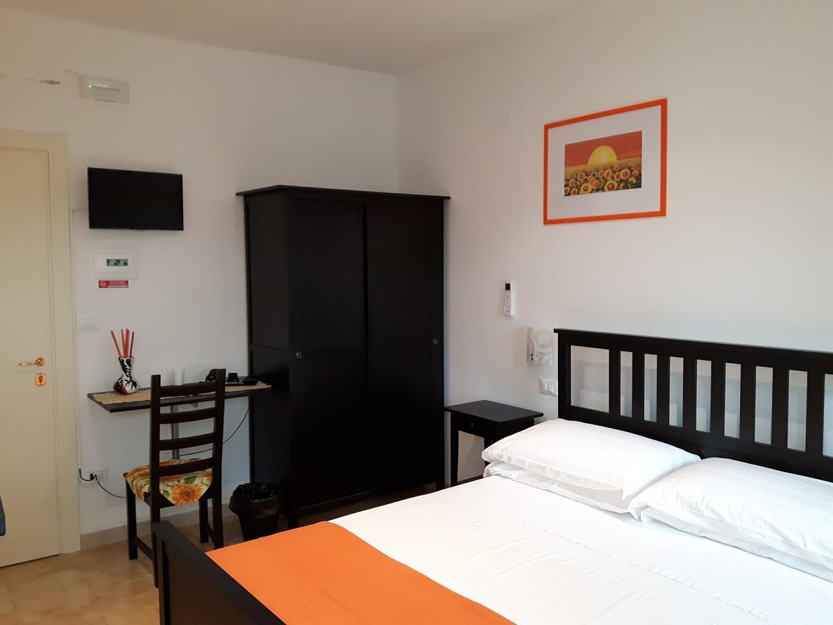 Bed and Breakfast La Casa In Campagna Cossignano Exterior foto