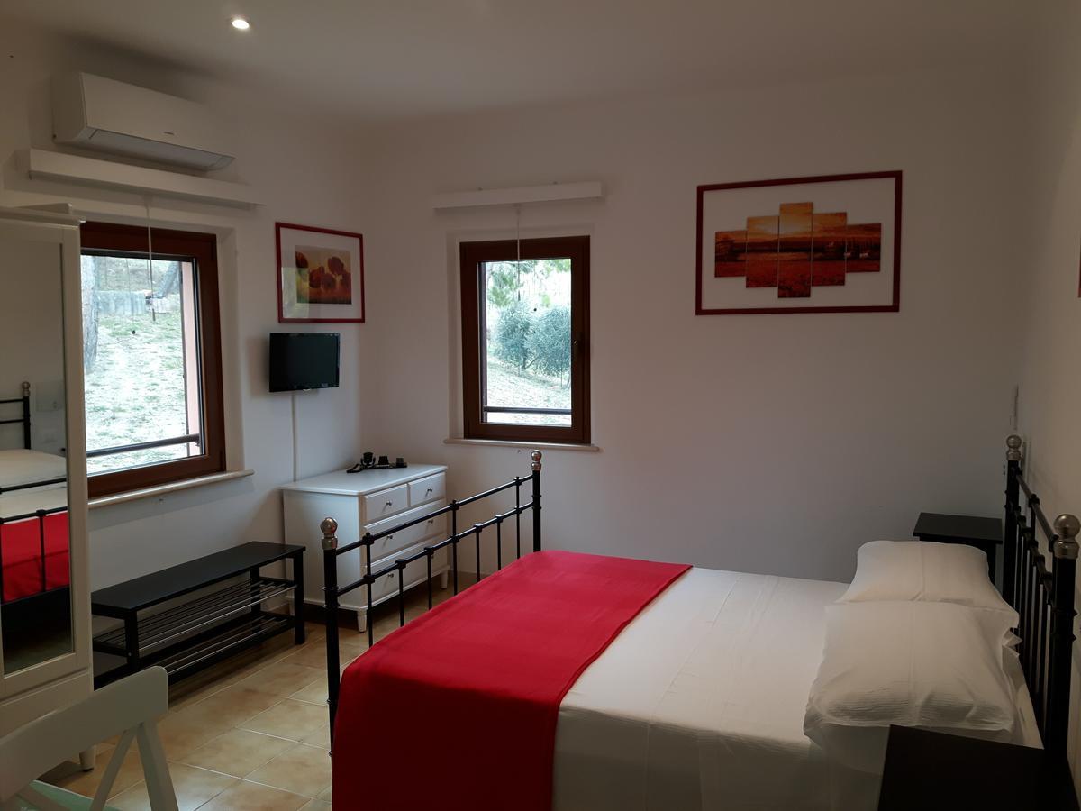 Bed and Breakfast La Casa In Campagna Cossignano Exterior foto