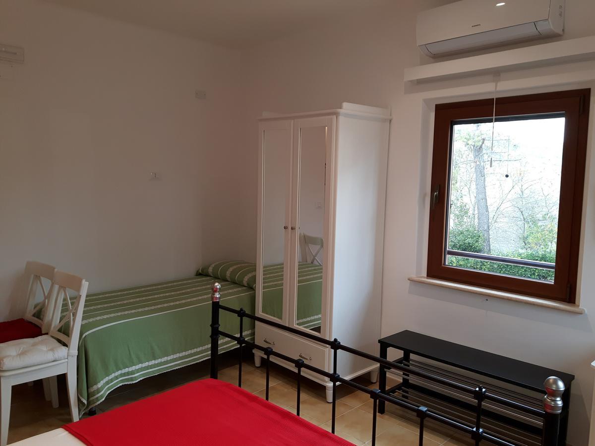Bed and Breakfast La Casa In Campagna Cossignano Exterior foto